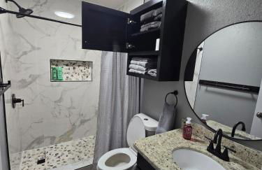 Home close to spacex, starbase and airport - Foto 26