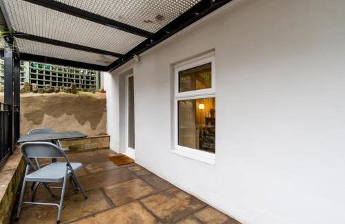 Lovely 1 bed apartment with free parking - Pass the Keys - Photo 18