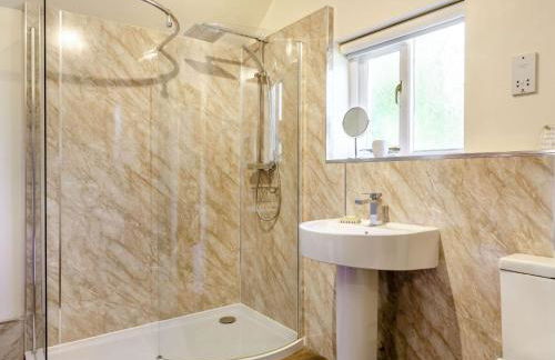 2 Bed in Chagford 89119 - Photo 16