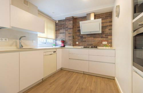 Los Sastres - Photo 4