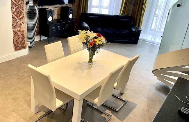 Rare 1-bed Church Converted Apartment in London - Foto 15