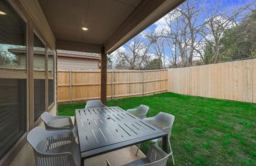 Your Vibrant Dallas Getaway Home - Foto 31