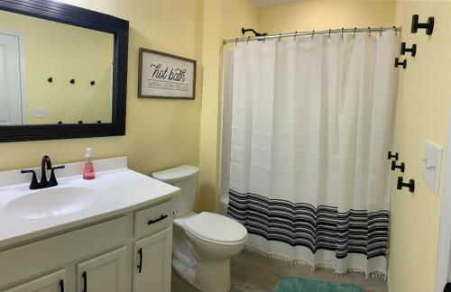 100 Acre Relaxing Retreat Near ARK- The Farmhouse - Foto 9