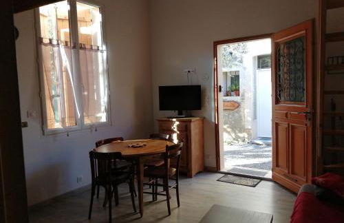 Les Gîtes sous l' Olivier en Camargue - Photo 12