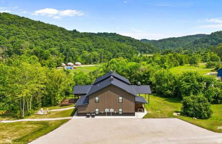 New/12 Guest /2 Hot Tubs/ 2 Kitchens/ 2 Firepits - Foto 40