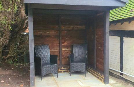 Romantic getaway UK with Private Sauna, King Bed, WiFi 517mbps & EV Charger - Photo 19