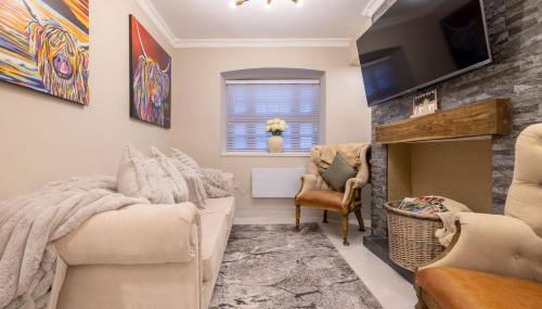 The Secret Garden, Donaghadee - The Hideaway - Stylish 5-Beds, and Lavish 3-Bedrooms - Guests 7 - Super Fast Speed Wi-FI - Foto 4