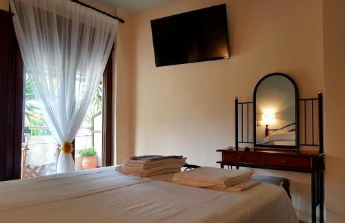 Katina's House - Photo 9