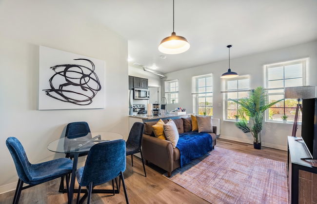 Modern Retreat Near Henry Ford - Foto 58