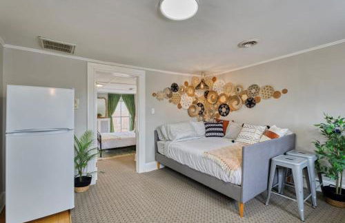 Central Affordable Apartment Near Capitol with Parking - Foto 1