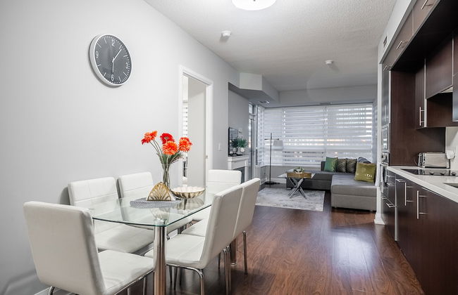 Modern Apartments in North York - Photo 74