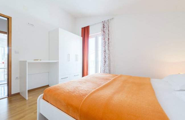 Apartmani Nikolina - Photo 18