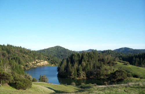Cabin Camping Rental with Private Pond in Mendocino County, California - Foto 5