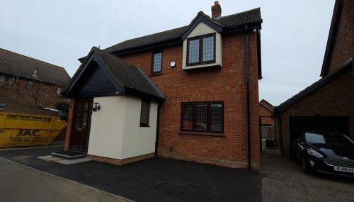 London Luxury 6 Bedroom Family House Sleeps 12 people Parking for 4 Cars Close to tube. - Foto 4