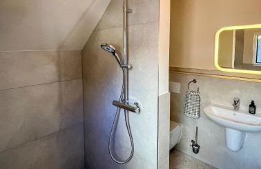 Amber Ferienhain - Ferienhaus 'Magnolie' mit verwunschenem Garten & privater Sauna - Foto 27