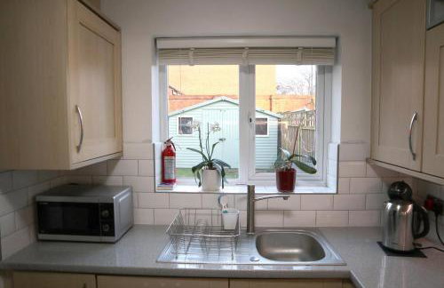 In Our Liverpool Home Sleeps 5 in 2 Double & 1 Single Bedrooms - Foto 18