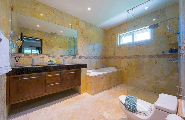 6BR Luxury Tropical Pool Villa PH125 - Foto 48