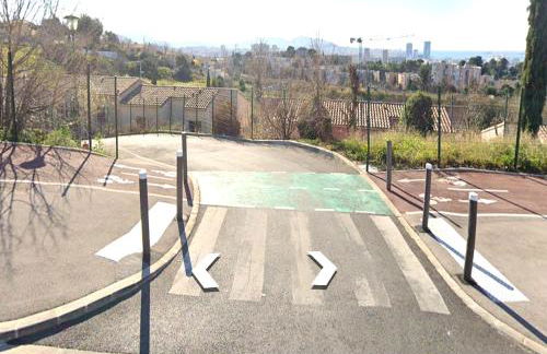 Large and beautiful apartment with panoramic sea views - Foto 13