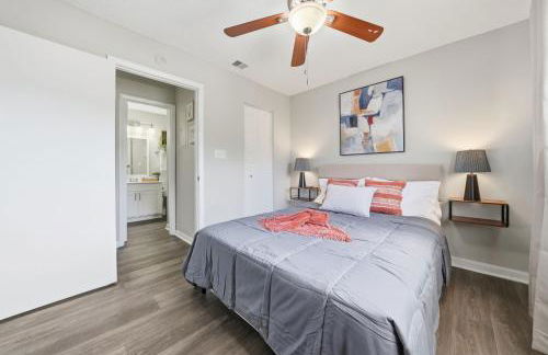 Modern 2BR2BA w King Bed, Pool Gym #10 - Foto 25