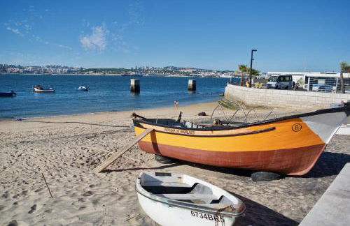 Fisherman's House - a boat ride from Lisbon - Photo 10