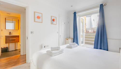 Snug 2BD Flat with Patio Heart of North London - Foto 2