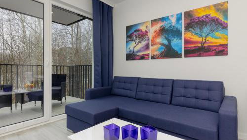 Dark Blue and Grey Apartment with Pastel Bedroom in Warsaw by Noclegi Renters - Foto 1