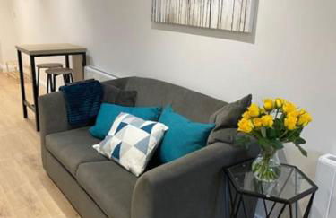 Stylish 1 bedroom studio outdoor area and hot tub - Foto 13