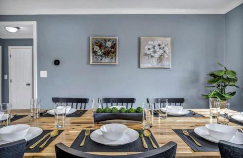 Swim and Relax In our Pool and Hot Tub and Recently Renovated - Photo 33