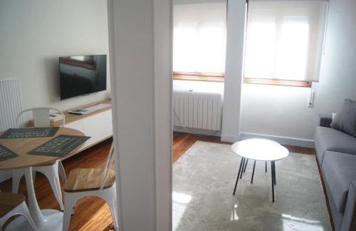 Nuevo, luminoso, reformado, cerca del Casco Viejo - Foto 4