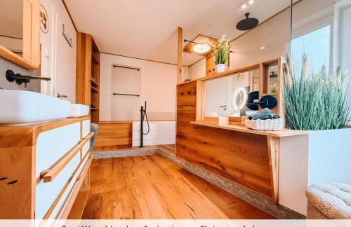 Schäfers - Ihr Wohlfühlort - Hochwertige Ausstattung, Naturgrundstück mit Bachlauf, Terrassen, WLAN, Parken - an 2 Seen bei Leipzig - Foto 30