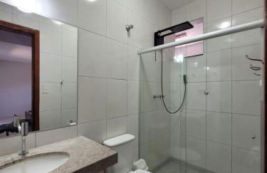RESIDENCIAL JARDINS - TAPERAPUAN - APTO BEIRA MAR COM 2 QTOS 1 SUÍTE AR WiFi - Foto 17