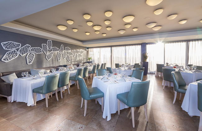 Lagoon Beach Hotel Apartments - Photo 15