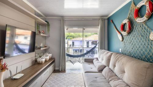 Apto c/ Varanda e 3 Quartos próx. a praia RSU3842 - Foto 3