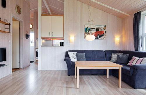 4 person holiday home in GROEMITZ - Photo 8