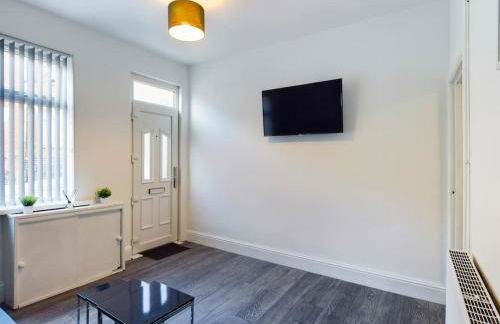 Whitmore House By RMR Accommodations - Newly Refurbed - Modern - Parking - Central - Foto 21