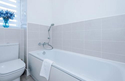 Hasting's House by YourStays - 3 Bedroom House in Stoke-on-Trent - Foto 58