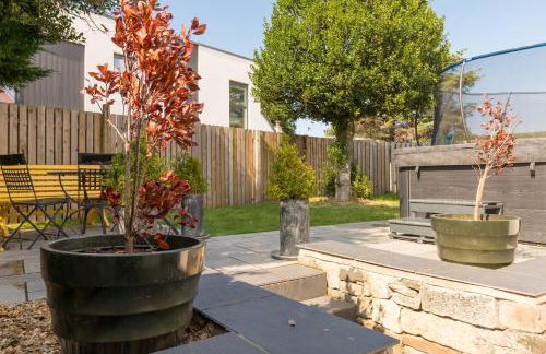 19th Century Luxury Lodge with Hot-Tub - Foto 8