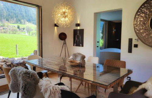 stylische Alpenlounge mit Pool, Blockhaus-Sauna und Jacuzzi für bis zu 12 Personen - Foto 21