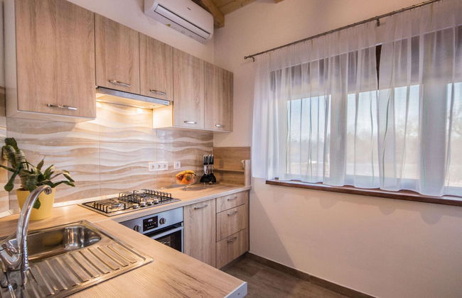 Attractive Holiday Home with Pool, Hot Tub, Patio, Courtyard - Foto 5