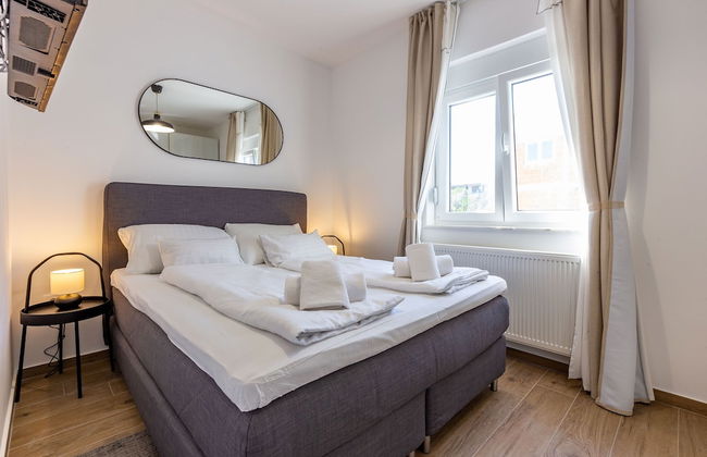 Exquisite Prestige Luxury Apartments With Shared Pool - Photo 7