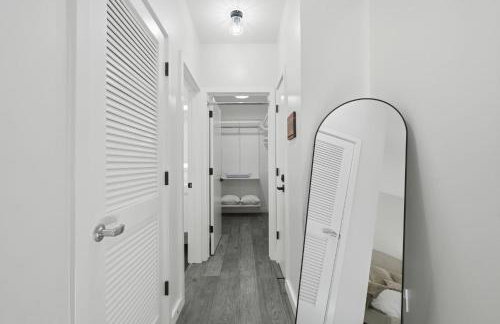 Modern Luxury Loft facing Santana Row w/Balcony - Photo 24