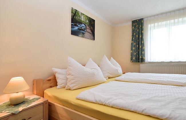 Family-friendly Tretting Home - Photo 6