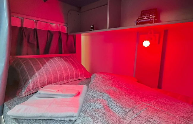 Robin Beach Hostel JBR - Photo 25