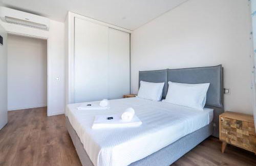 Stylish Algarve Retreat- Priv. Pool & Beach Nearby - Photo 41