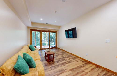 Lakeside Lodge - Photo 25