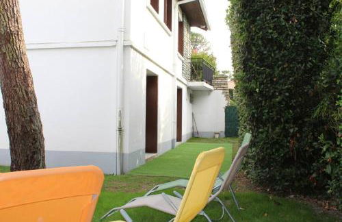 Appartement neuf 2 chambres avec jardin 2 places de parking securise a 300 metres de la plage - Foto 17