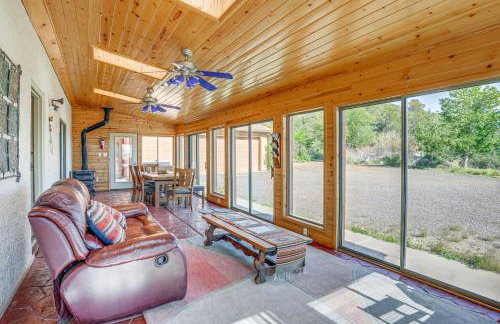 Sunroom and Sauna! Mtn-View Prescott Valley Home - Foto 3