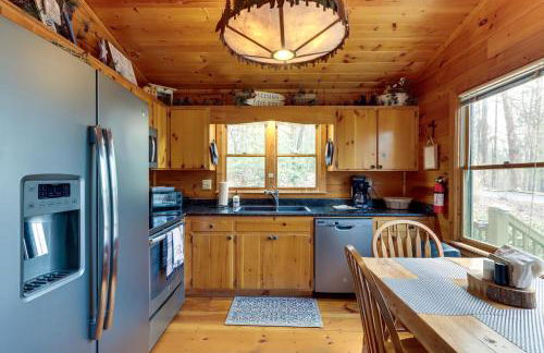 Private Hot Tub! Cherry Beary Den in Blue Ridge - Foto 12