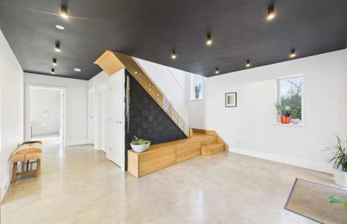 Coastal retreat with hot tub and panoramic views - Foto 17