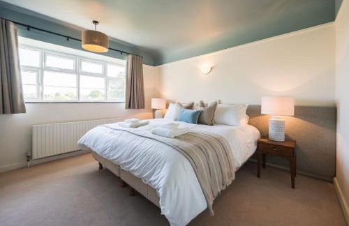 Cliff Top - Panoramic Sea Views with Spa & Hot Tub - Photo 28